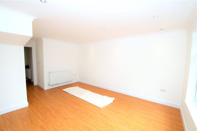 Terraced house to rent in Auckland Road, London