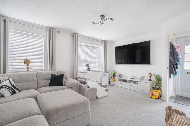 32, Millfield Drive, Bristol photo 3