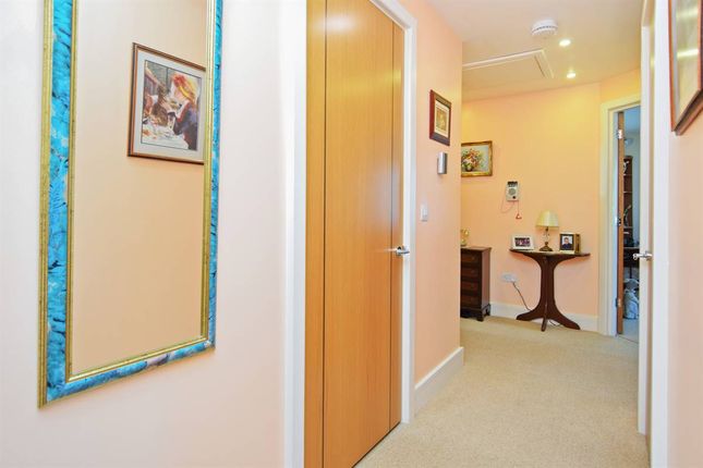 Flat for sale in Minster Drive, Herne Bay