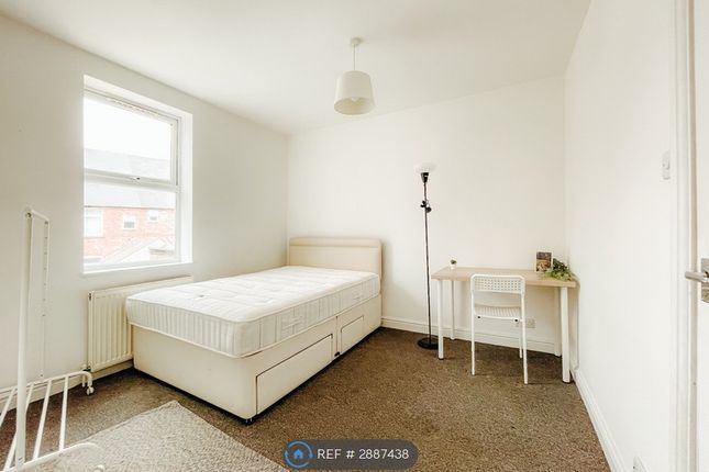 Wilford Crescent East, Nottingham photo 2