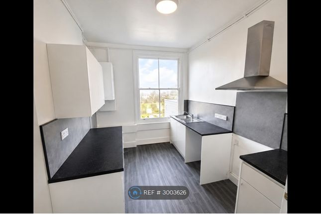 Flat, Abergele Road, Colwyn Bay photo 3