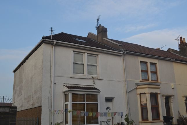 Thumbnail Flat to rent in Co-Operation Road, Easton, Bristol