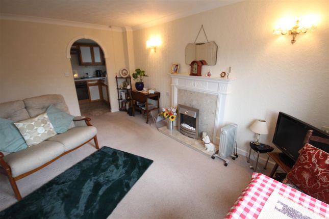 Flat for sale in Conway Road, Colwyn Bay