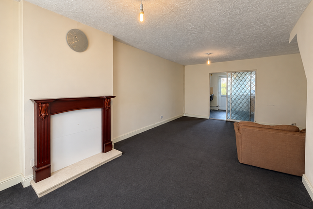 411, Coventry photo 2