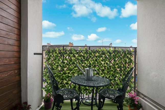 61, Broomhill Drive, Glasgow photo 4