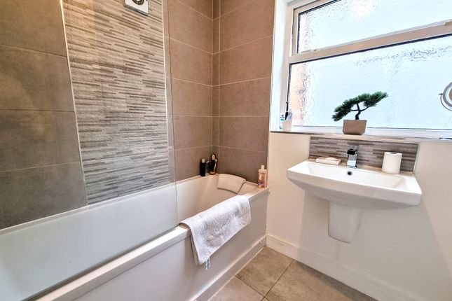 19, Elwyn Street, Porth photo 5