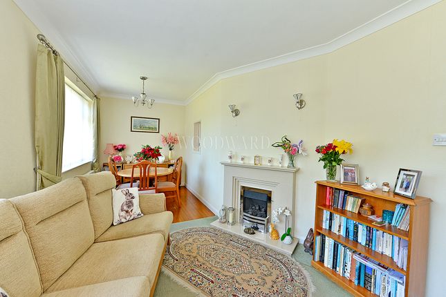 1, Pippin Hill, Ripley photo 2