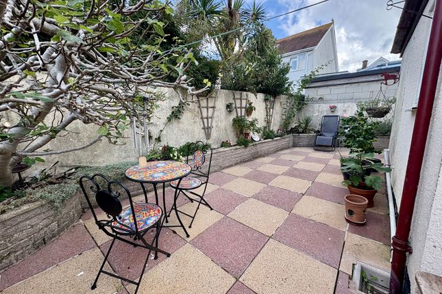 33 Cedar Court Road, Torquay photo 2