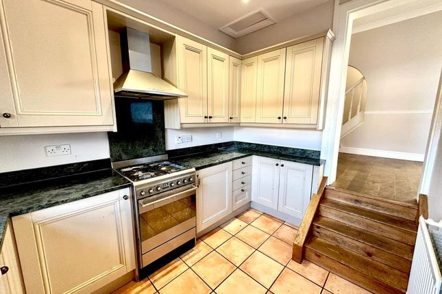 1 Avenue Cottages, Avenue Cottages, London photo 5