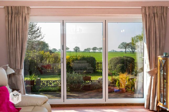113 Heath Lane, Warrington photo 2