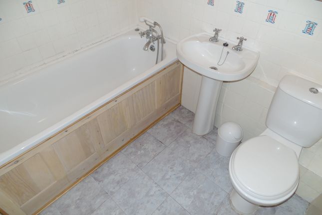 Studio for sale in Trout Road, West Drayton