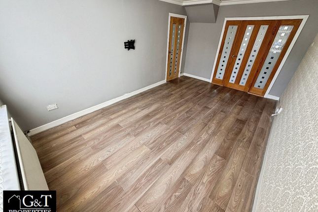 22 Jury Road, Brierley Hill photo 3