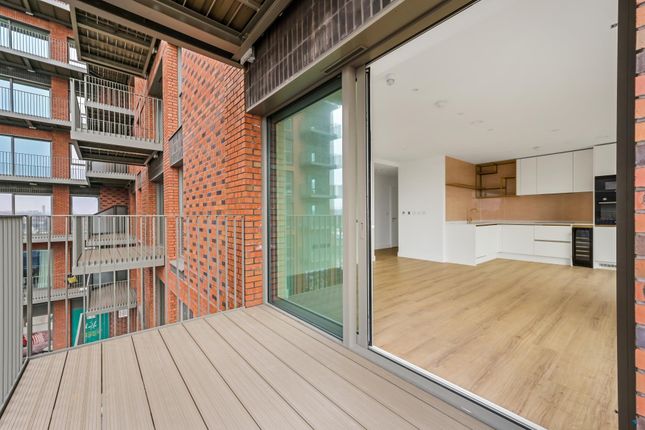 29 Waterview House 12, Quay Walk, Wembley photo 5
