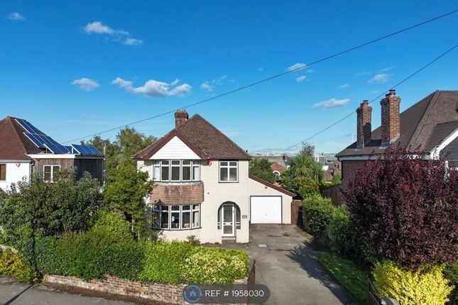 Queen Katherine Road, Lymington photo 2