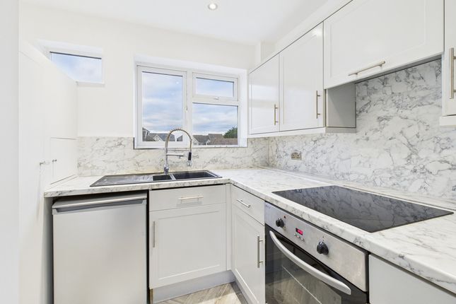 Flat 3, 24, Creek Road, Hayling Island photo 3