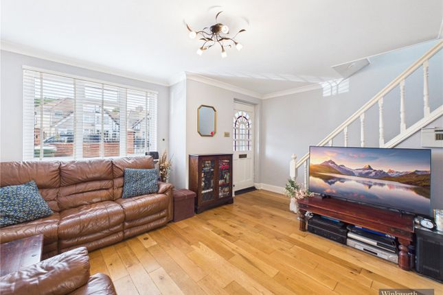 12, Windsor Road, Middlesex photo 3