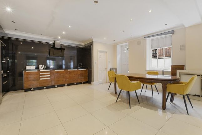 Flat 6, 15, Redington Gardens, London photo 3
