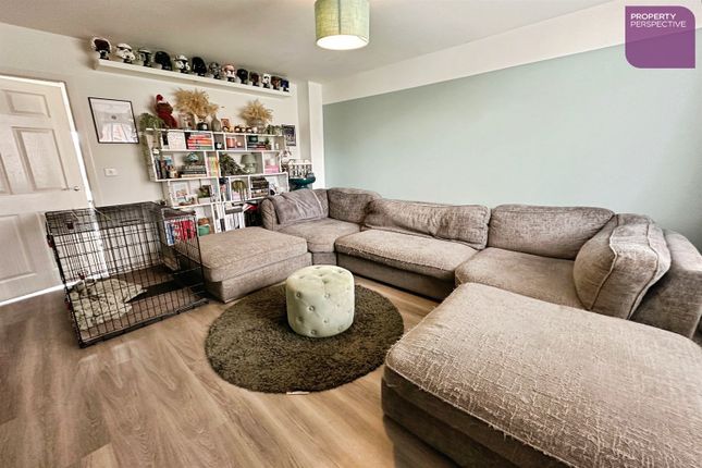 46, Witton Lake, Great Sankey, Warrington photo 2