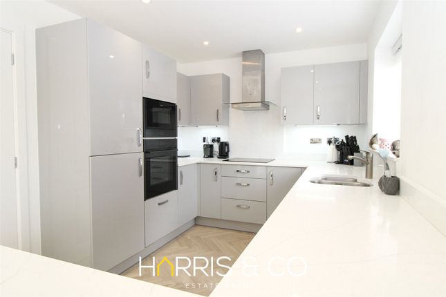 34, Amethyst Drive, Lancashire photo 4