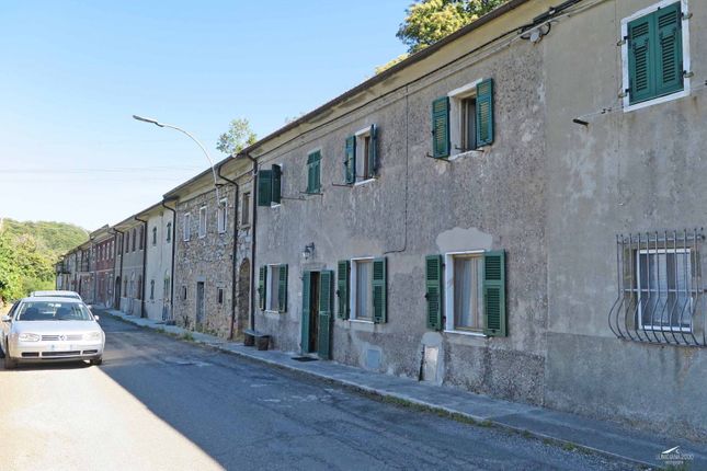 Town house for sale in Massa-Carrara, Casola In Lunigiana, Italy