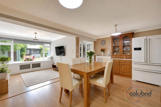 37, Rigby Gardens, Chadwell St Mary photo 3
