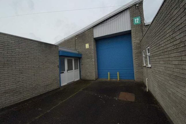 Light industrial to let in Forge Trading Estate Mucklow Hill, Halesowen