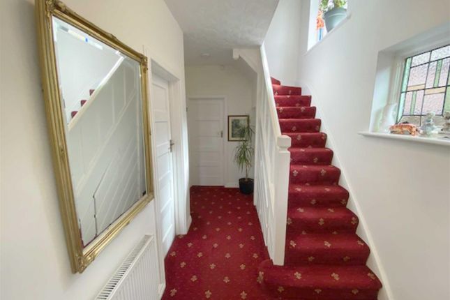 41, Craneswater Park, Southall photo 2