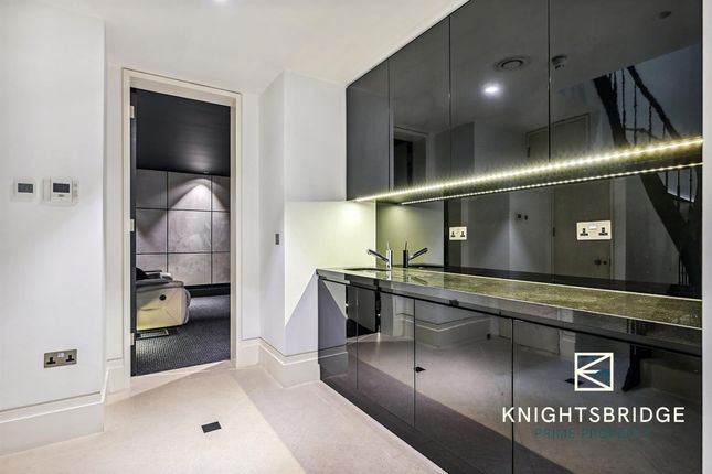 20 Adams Row (28).Jpg