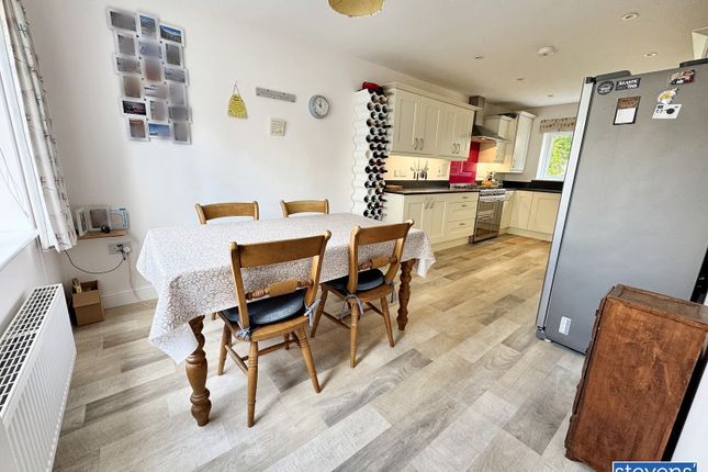 10, Martins Close, Okehampton photo 3