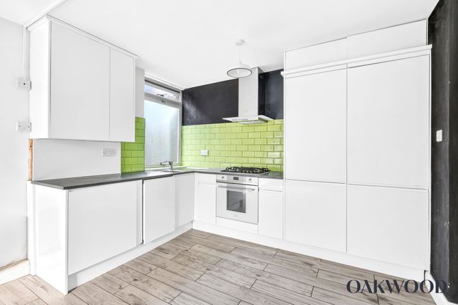 Flat 1, Brookgate, London photo 3