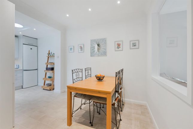 69A, Dorking Road, Epsom photo 4