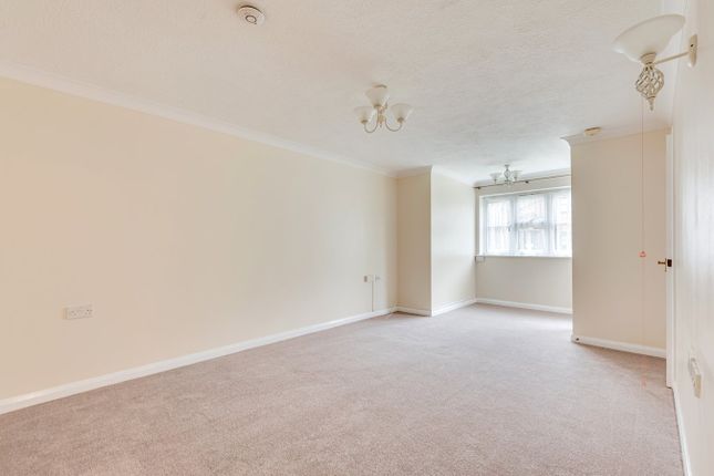 17 Tudor Court, Hatherley Crescent, Sidcup photo 2