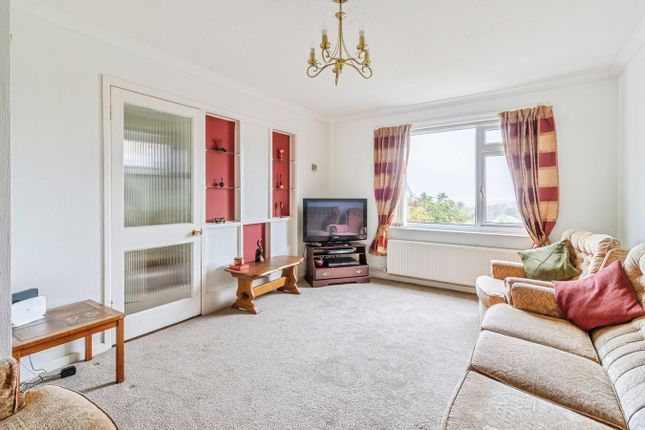 25, Deep Dene Close, Brixham photo 2