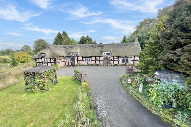 5-bed house on Paddock Hill Cottage, Paddock Hill, Mobberley Knutsford, £1,299,950