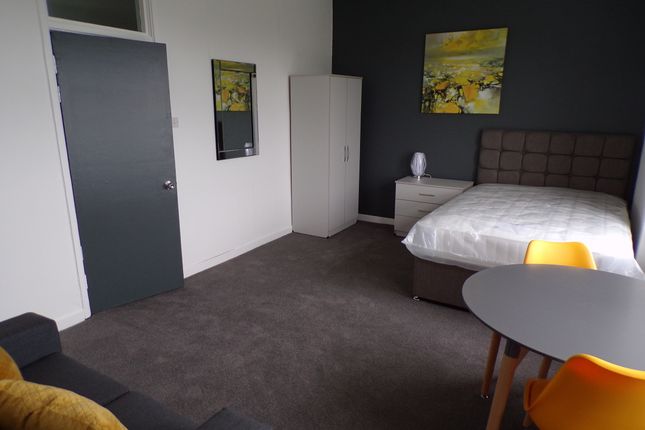 1 bed flat to rent in The Promenade, Swansea SA1