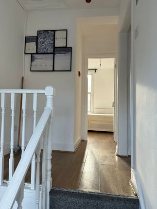 41a burdett, Burdett Road, Mile End photo 4