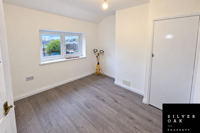 17 Bond Avenue, Llanelli photo 5