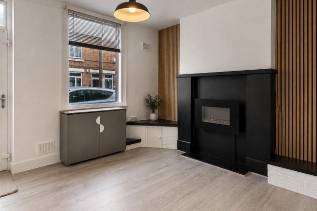 8, Bradbury Street, Nottingham photo 4
