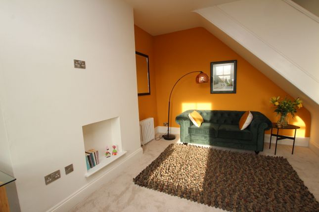 Thumbnail Flat to rent in North Road, The Park, Nottingham