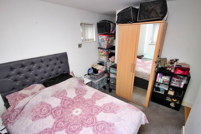 109a Advent House, Isaac Way, Manchester photo 4