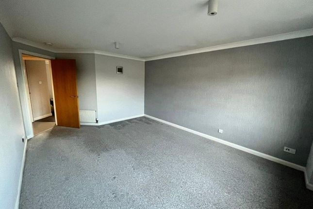 Mackie Place, Top Floor, Westhill, AB32, Westhill photo 2