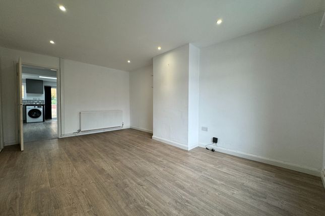 23a, Kinsdale Drive, Leicester photo 4