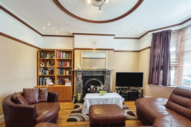 30, Tannsfeld Road, LONDON photo 2