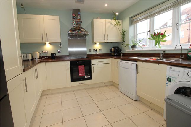87, Boundary Walk, Fareham photo 3