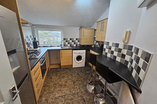 37, Arundel Green, AYLESBURY photo 2