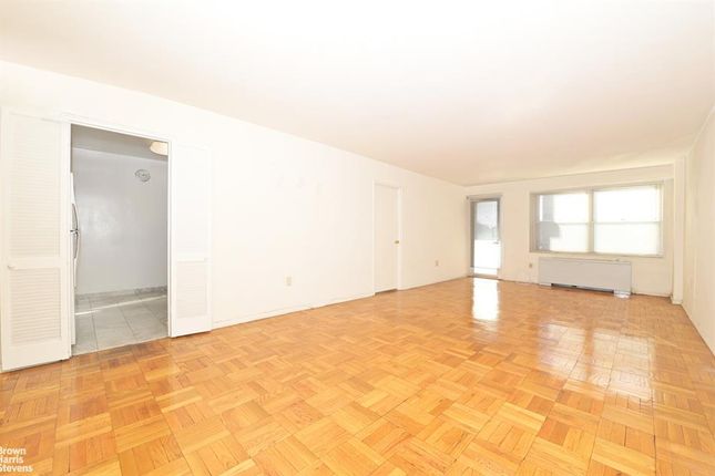 Thumbnail Studio for sale in 70-20 108th St #2m, Flushing, Ny 11375, Usa