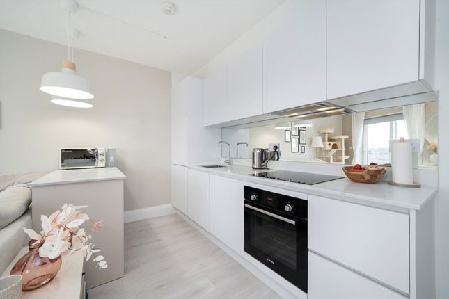 Flat 5, Imperial House, Queens Road, Buckhurst Hill photo 3