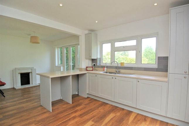 Cranstone, Mayfield Avenue, Addlestone photo 4