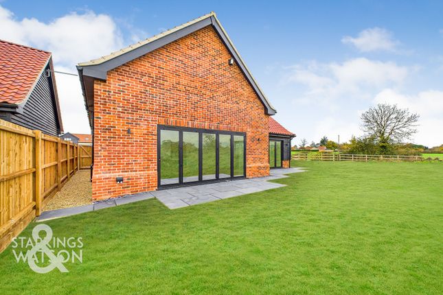 Chestnut House, Mitchells Yard, Mill Road, Diss photo 2