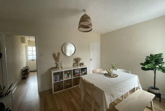 82 Norham Avenue, Southampton photo 3